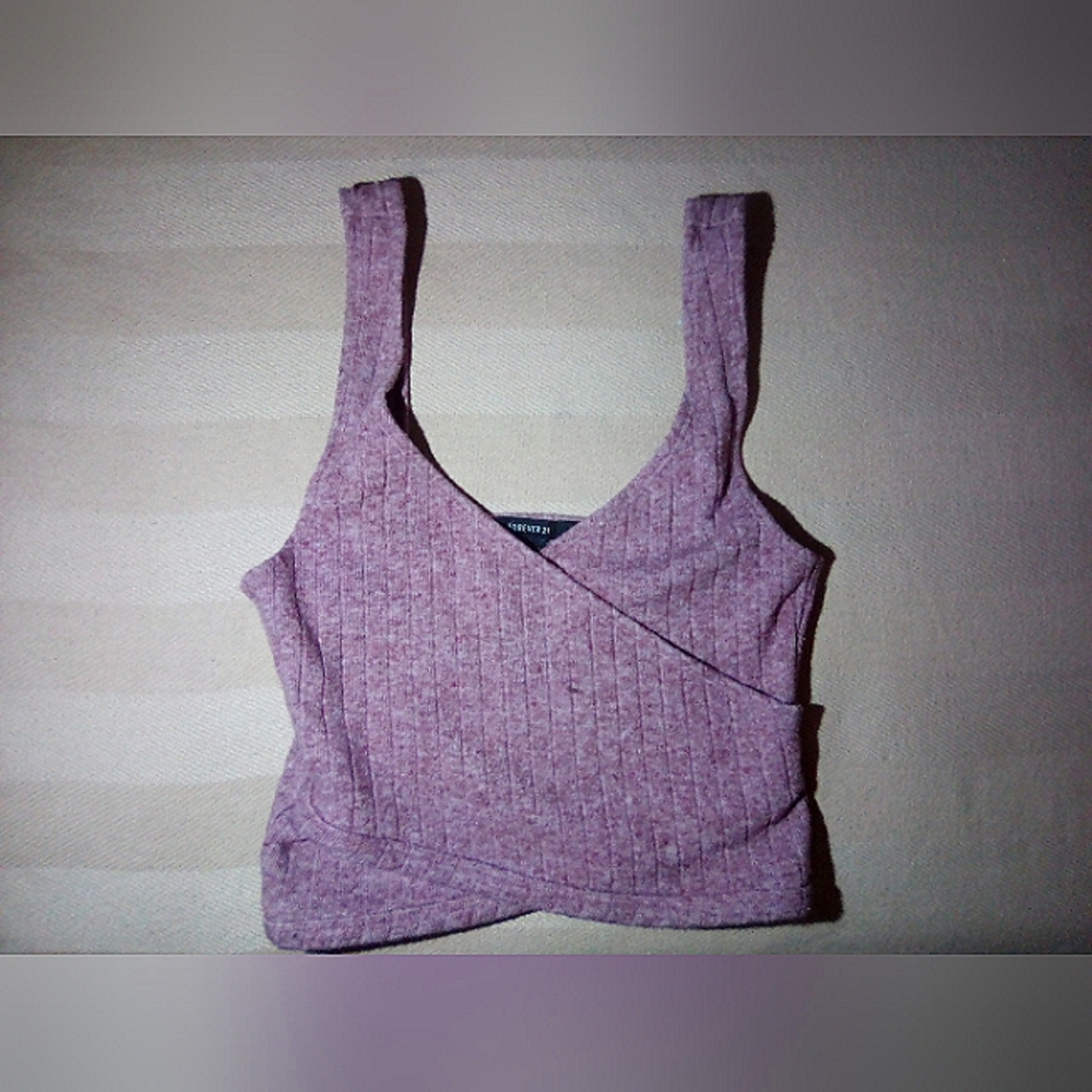 Forever 21 cropped/cross over tank